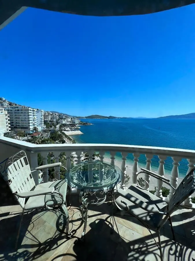 Castle Of Monte Cristo With Pool-Ilio Hotel Saranda